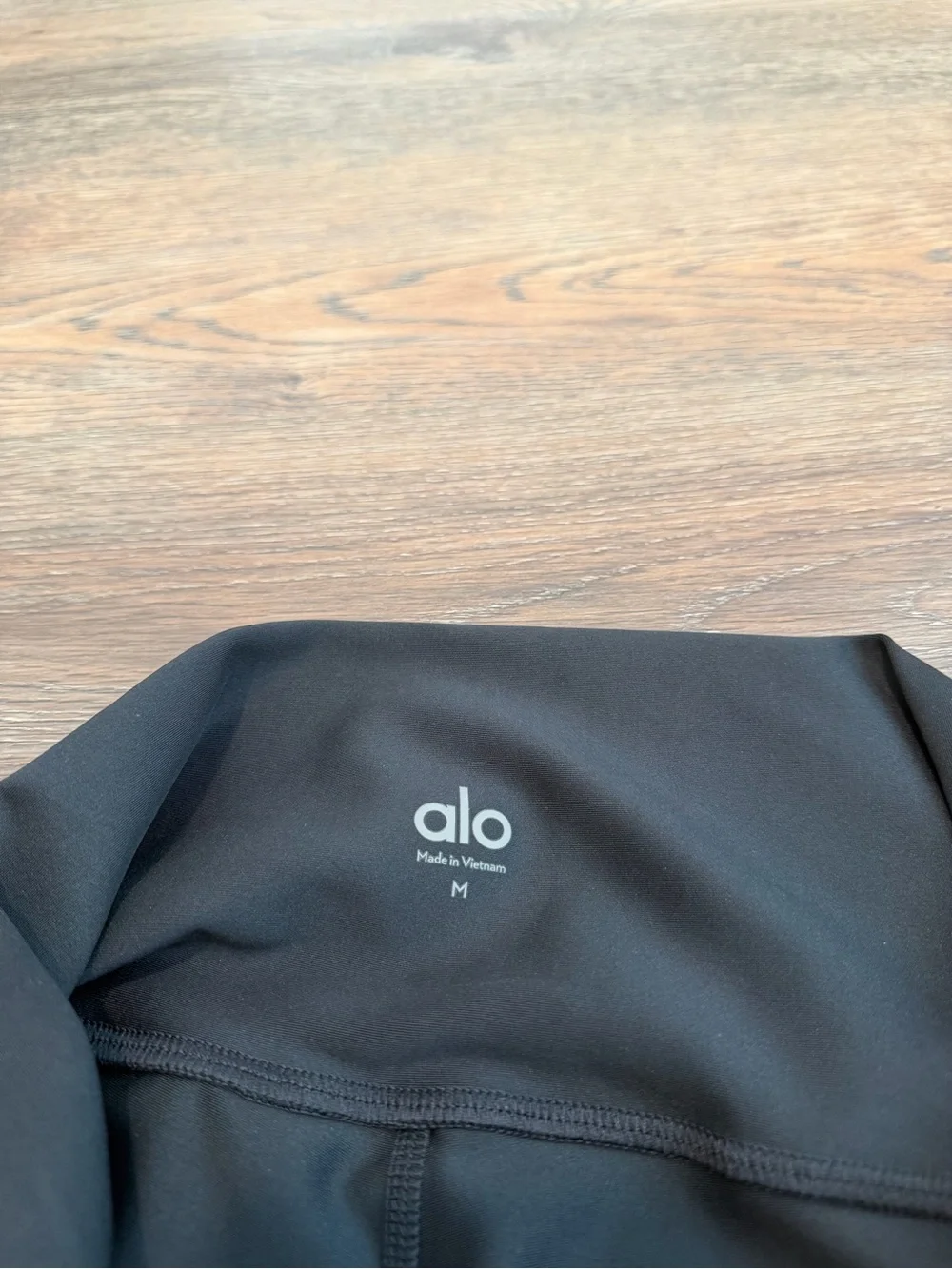 NWT Alo Yoga High Waist Airlift Legging Black Full Length Size Medium